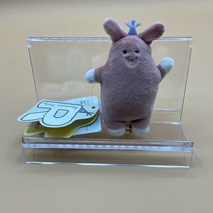 A Very Cute Rare NWT Roomies Party anteater/pig keychain